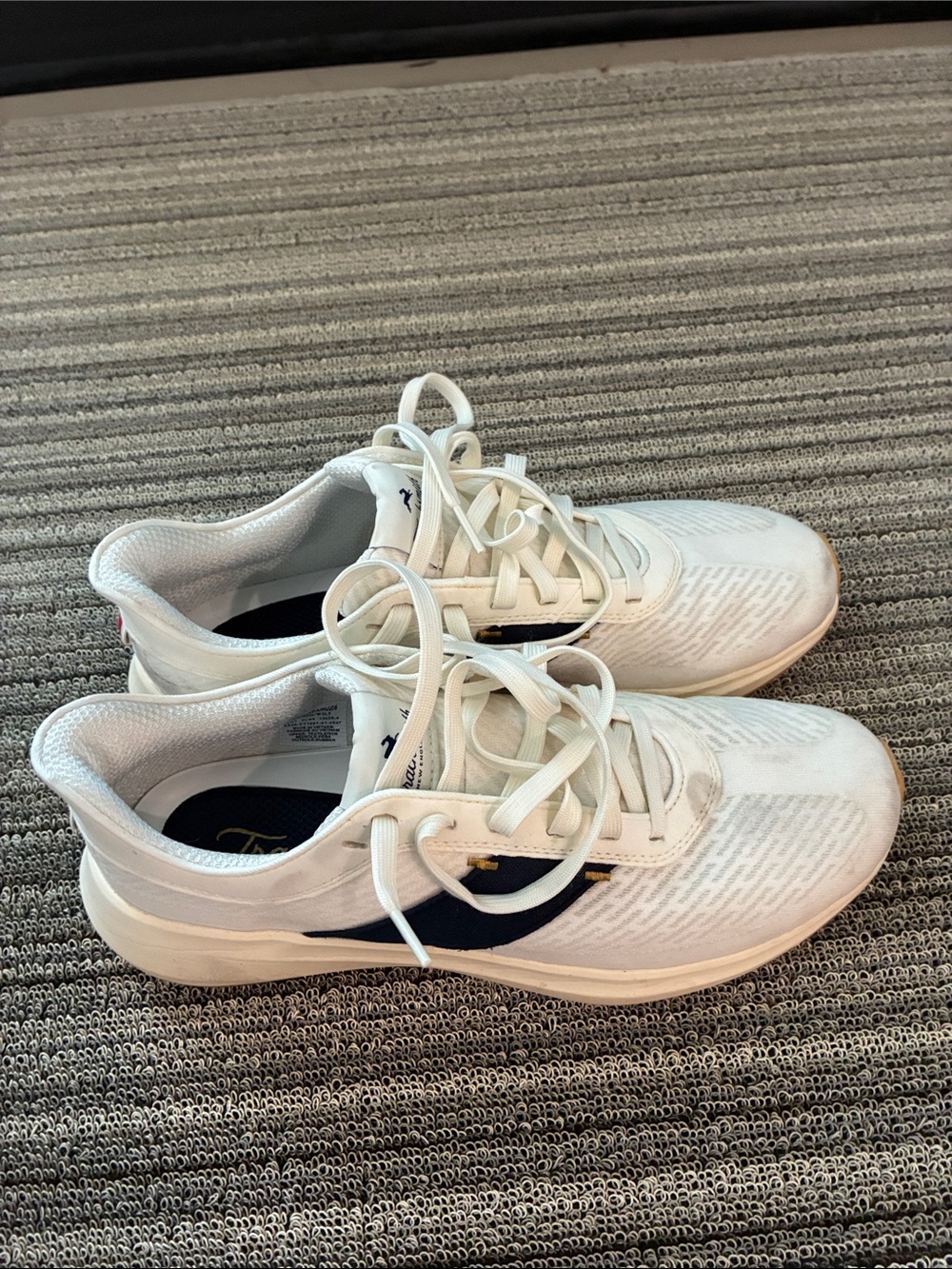 Tracksmith Eliot Runner
